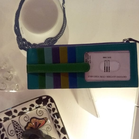 Genuine Leather/ Cuir Veritable Pawleys Island Shoes, LLC